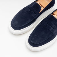 Mocassin Urbain en Suède Bleu Marine avec Semelle Blanche